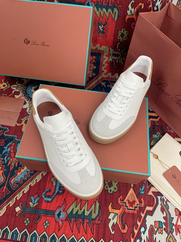 スーパーコピーブランド靴背面デザイン